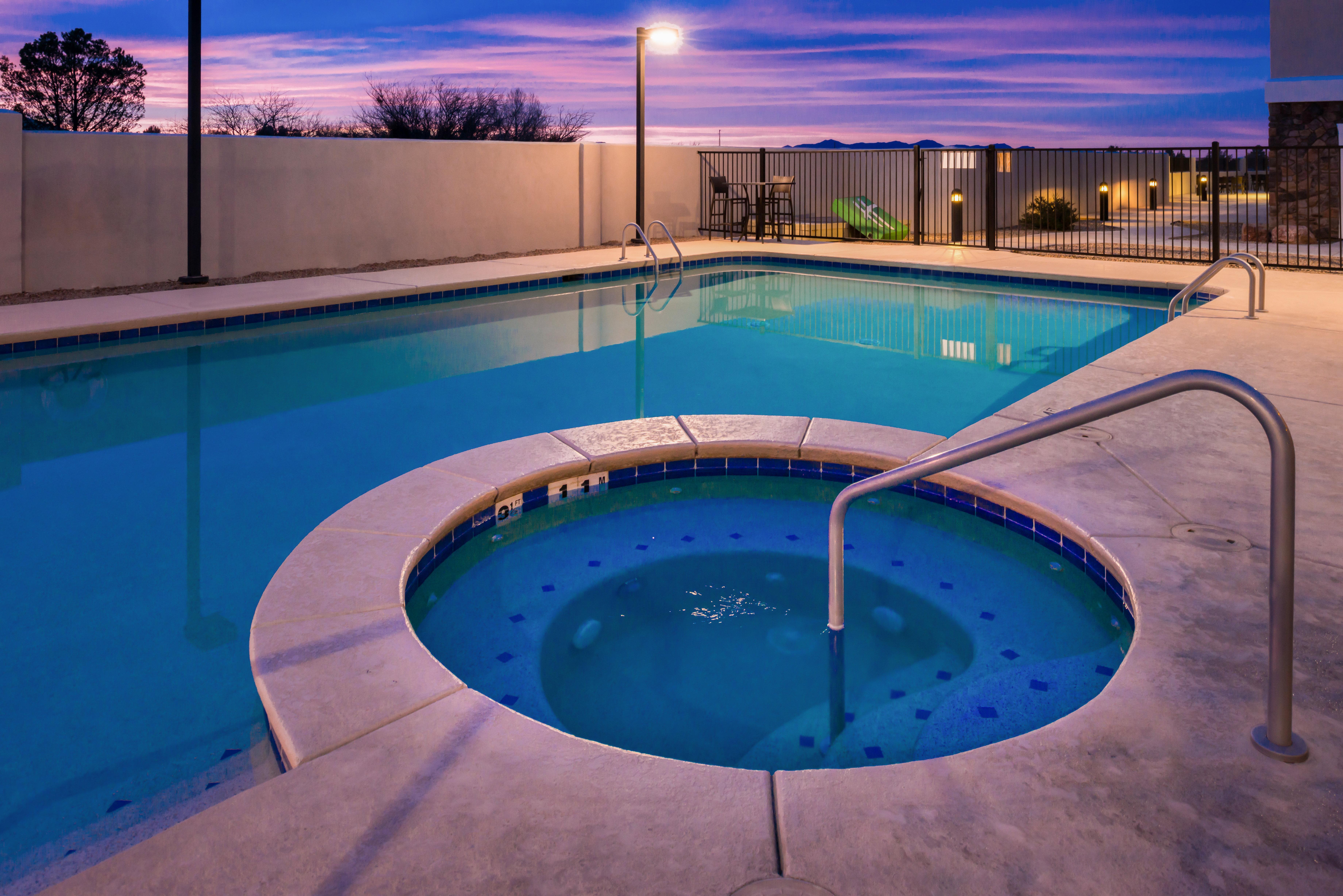 Holiday Inn Express Sierra Vista By Ihg Exterior photo