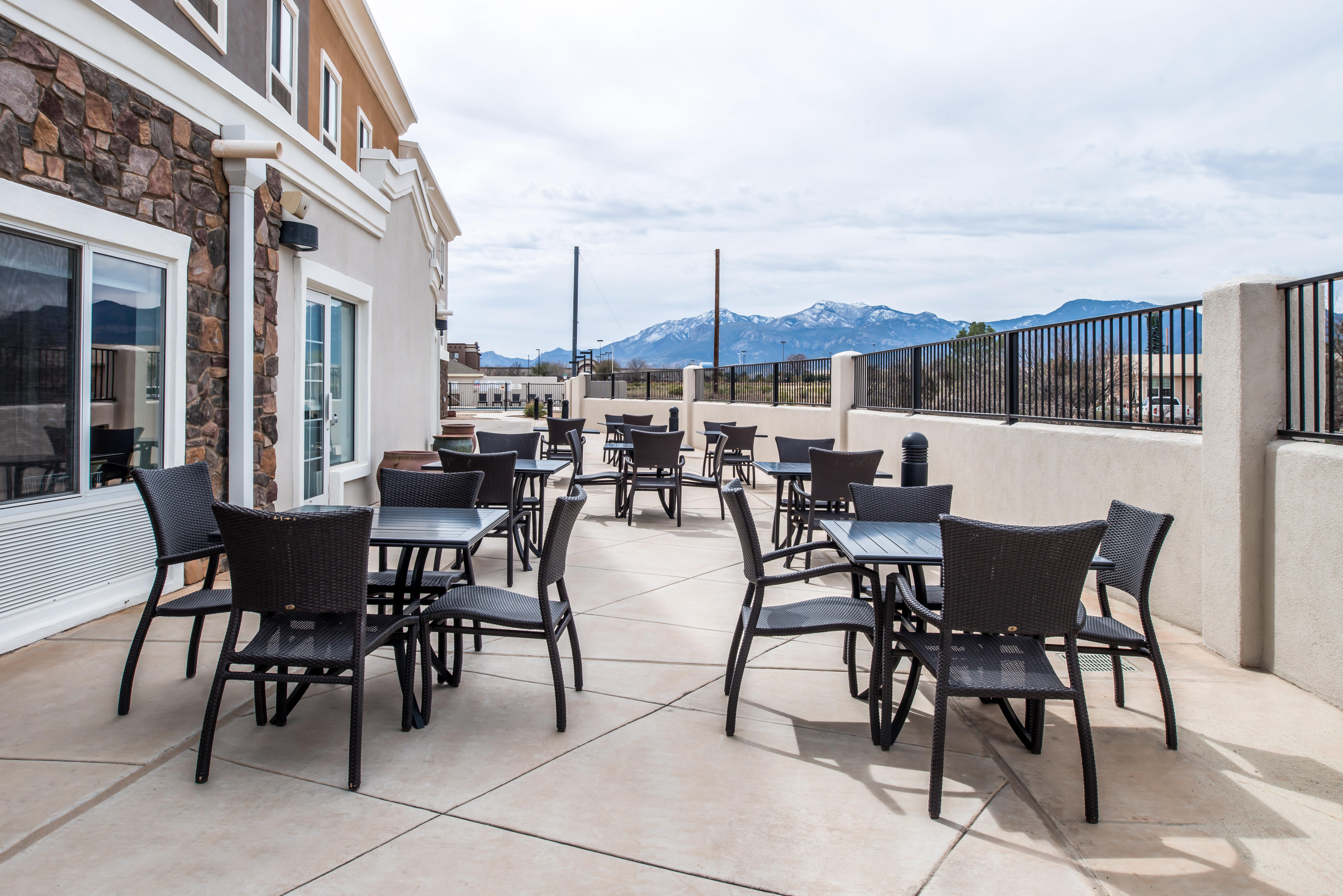 Holiday Inn Express Sierra Vista By Ihg Exterior photo