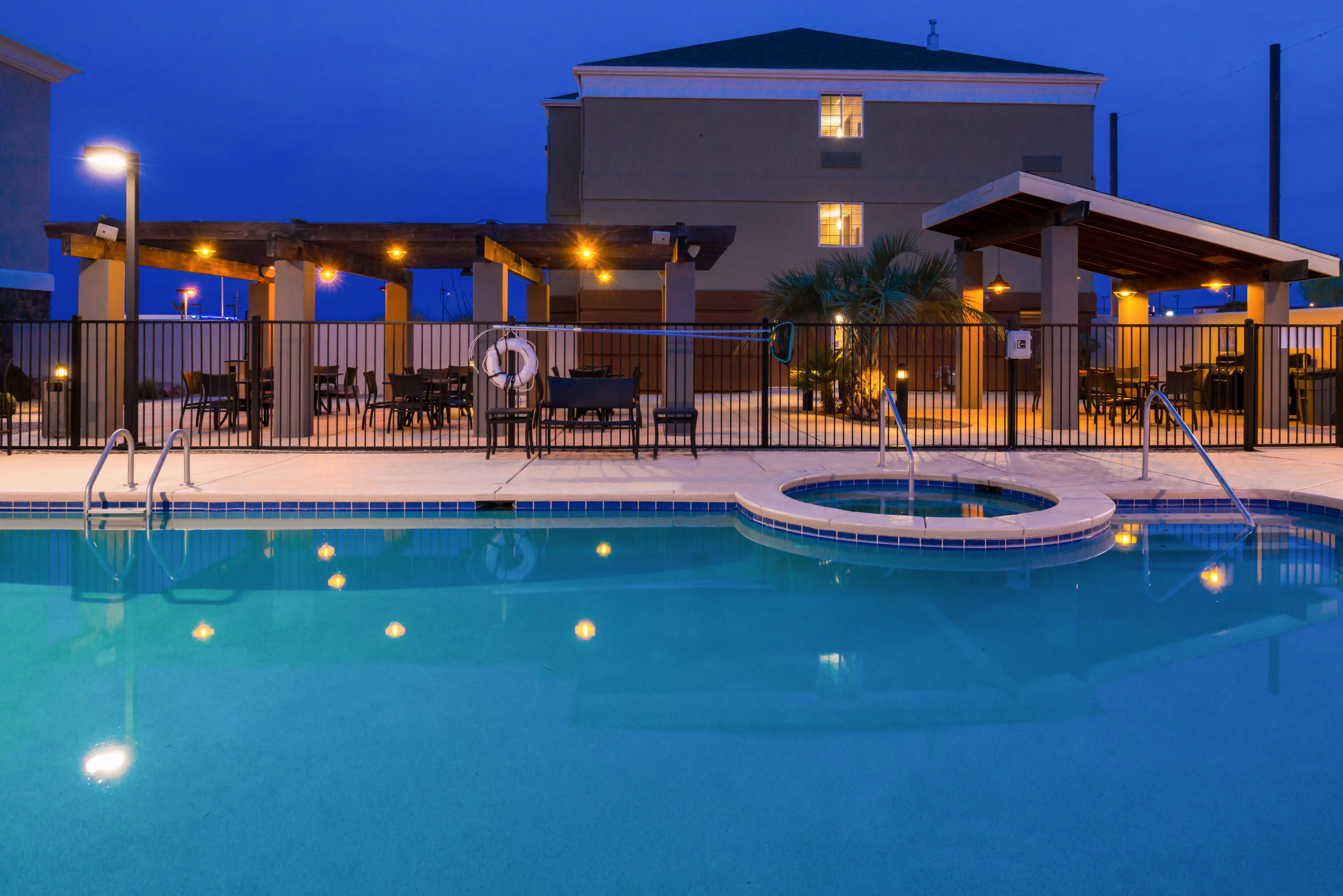 Holiday Inn Express Sierra Vista By Ihg Exterior photo