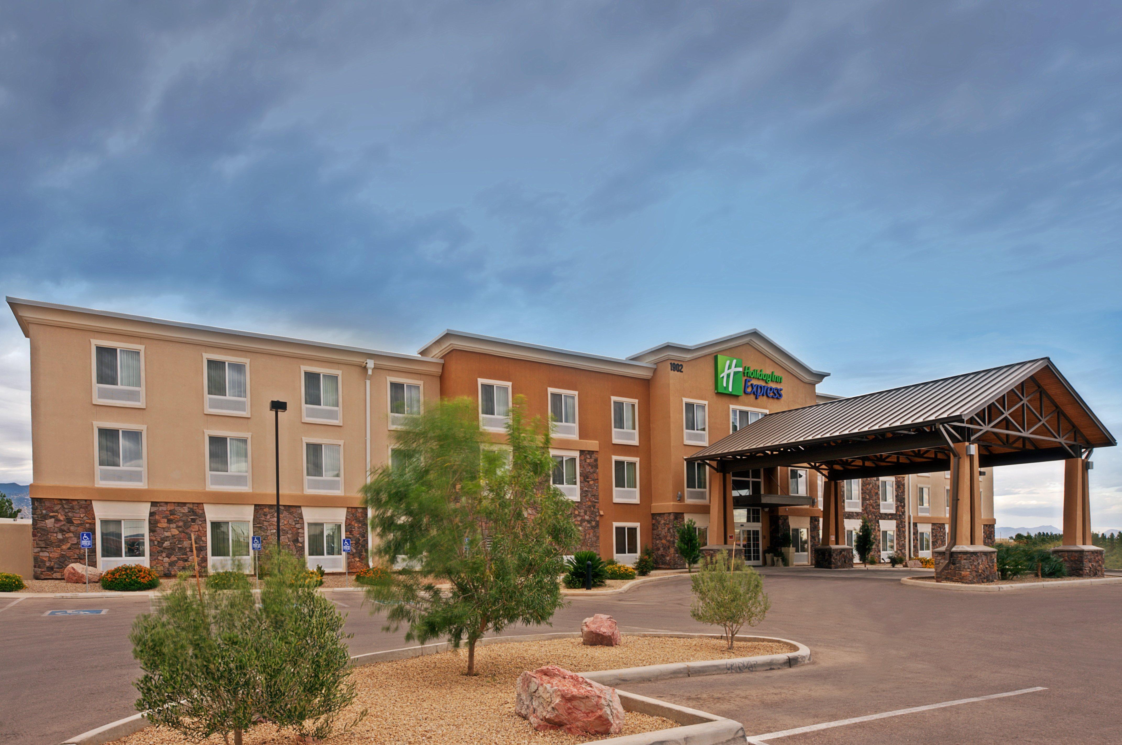Holiday Inn Express Sierra Vista By Ihg Exterior photo