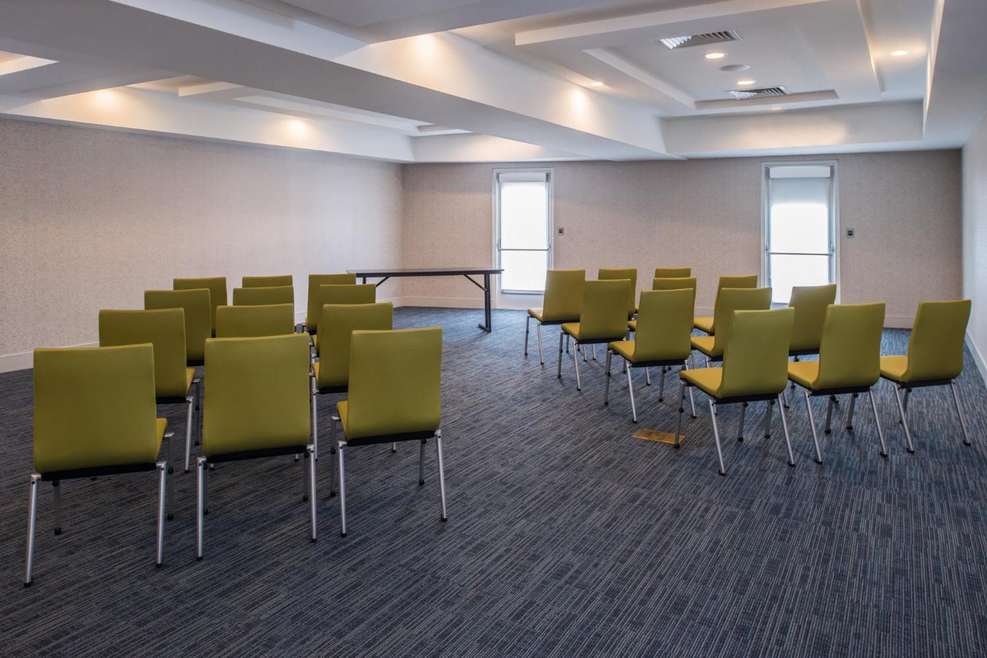 Holiday Inn Express Sierra Vista By Ihg Exterior photo