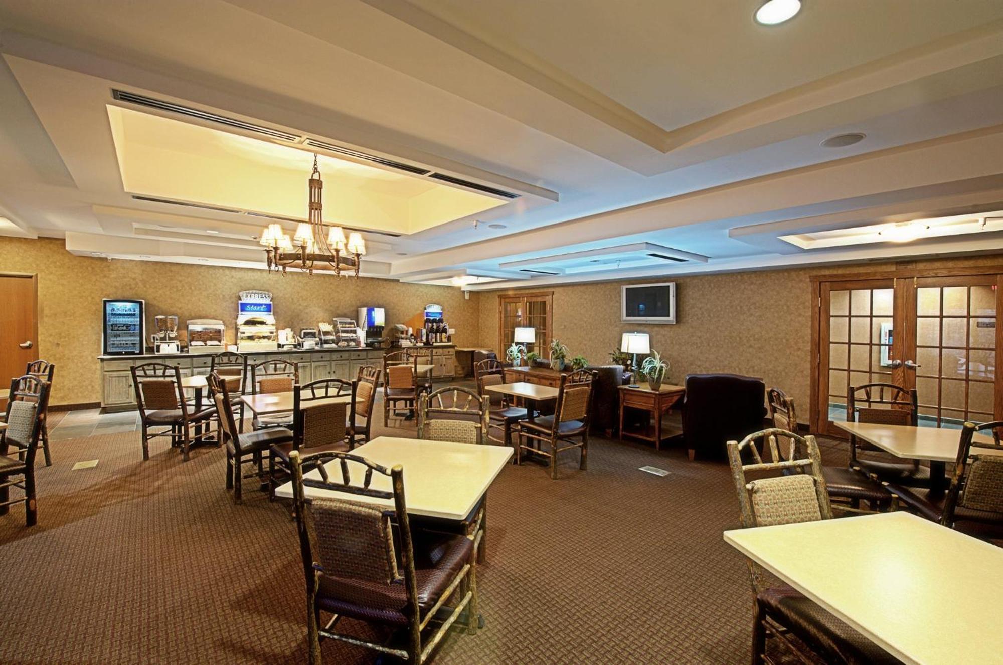 Holiday Inn Express Sierra Vista By Ihg Exterior photo