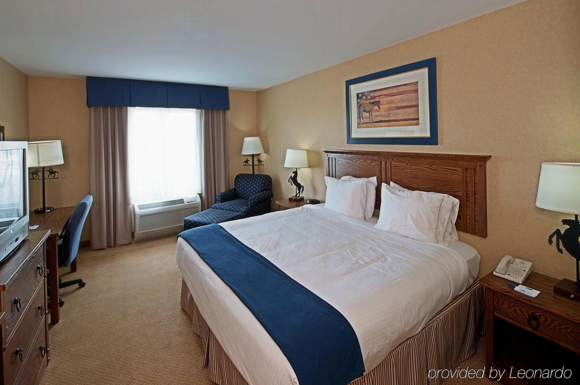 Holiday Inn Express Sierra Vista By Ihg Room photo