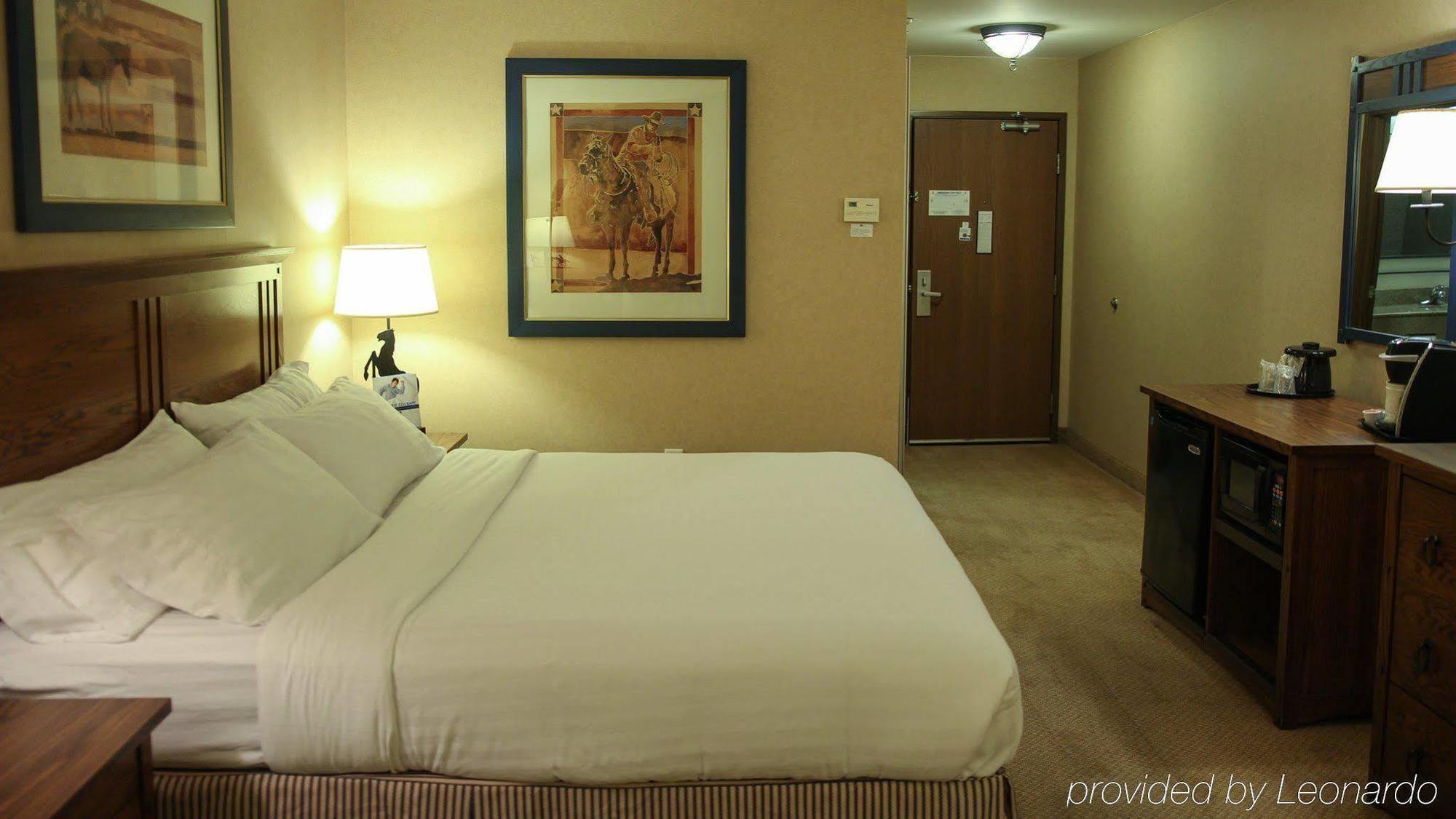 Holiday Inn Express Sierra Vista By Ihg Exterior photo