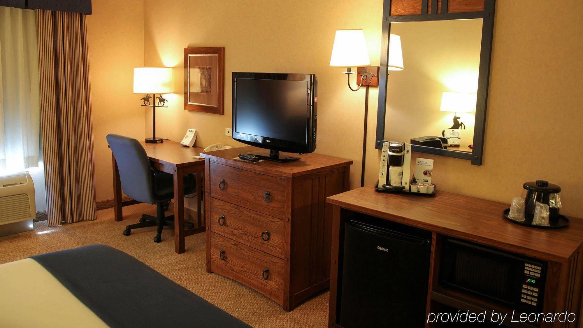Holiday Inn Express Sierra Vista By Ihg Exterior photo
